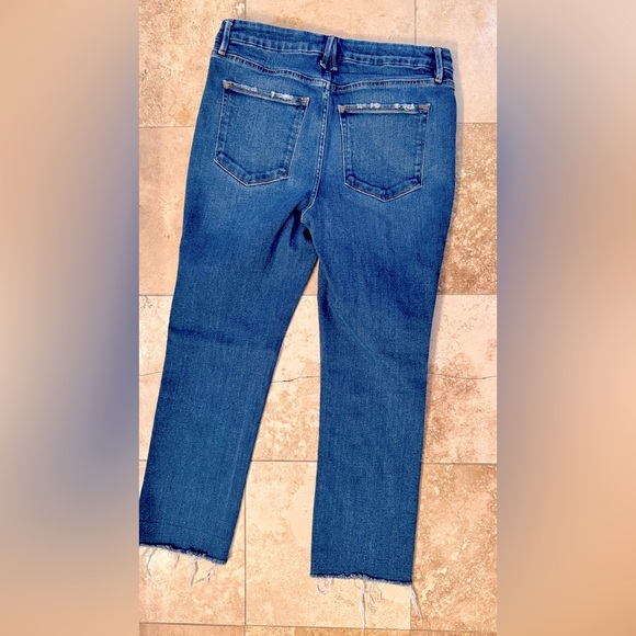 GOOD AMERICAN “Good Straight Raw Hem High Waist Straight Leg Jeans” - Picture 10 of 16